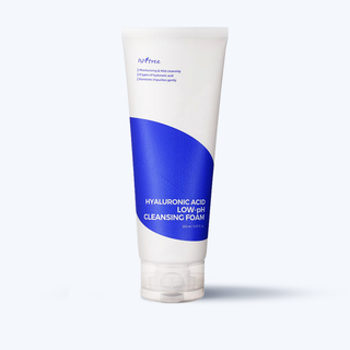 ISNTREE Hyaluronic Acid Low-pH Cleansing Foam